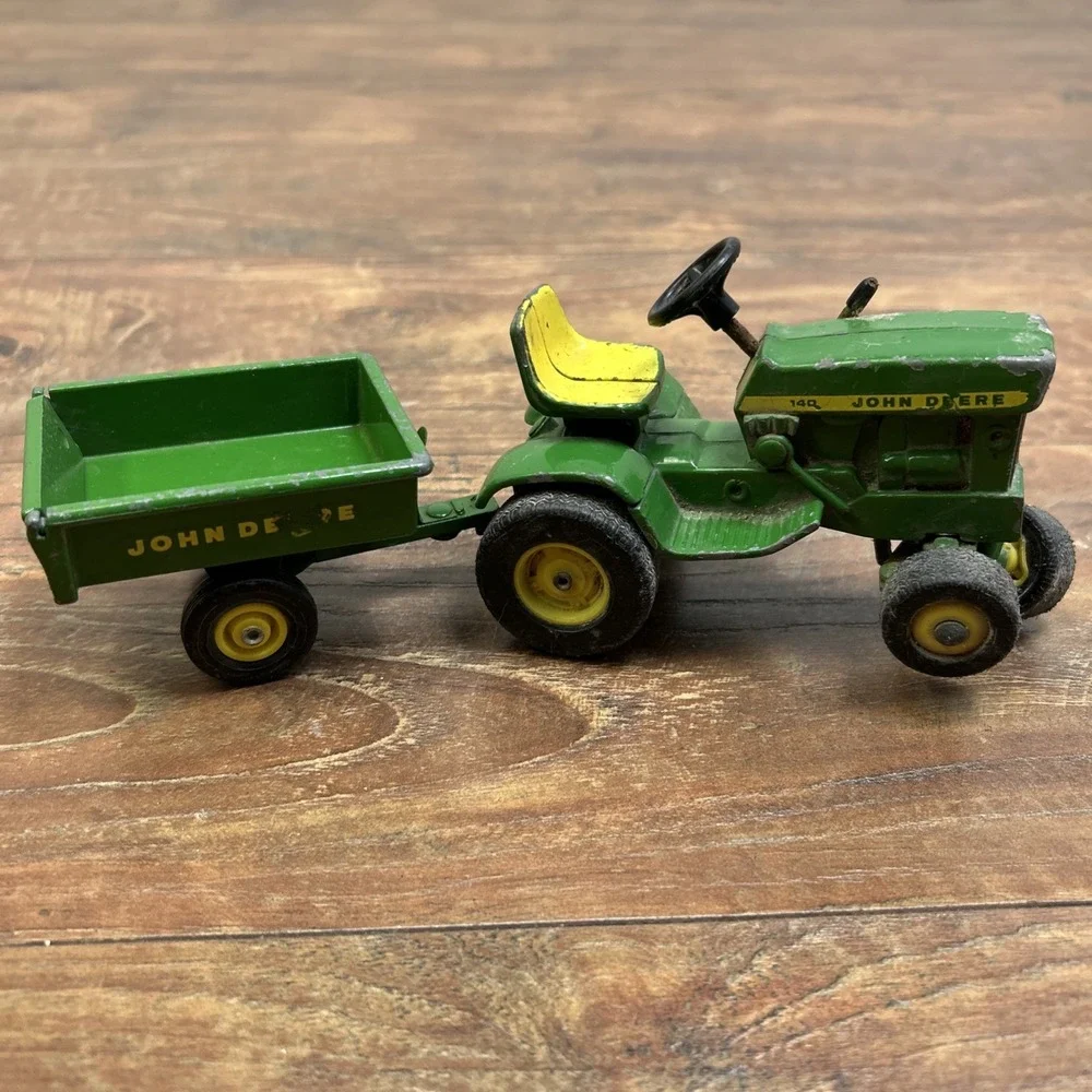 Vintage 1960's 70's Ertl John Deere 140 Lawn Garden Tractor W/ Dump Cart 1:16